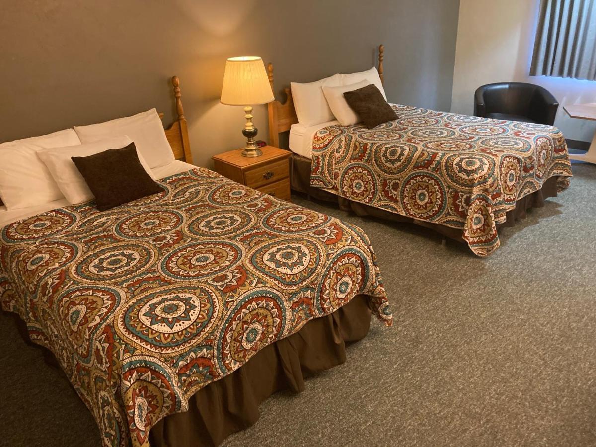 Landmark Motel Clintonville Εξωτερικό φωτογραφία