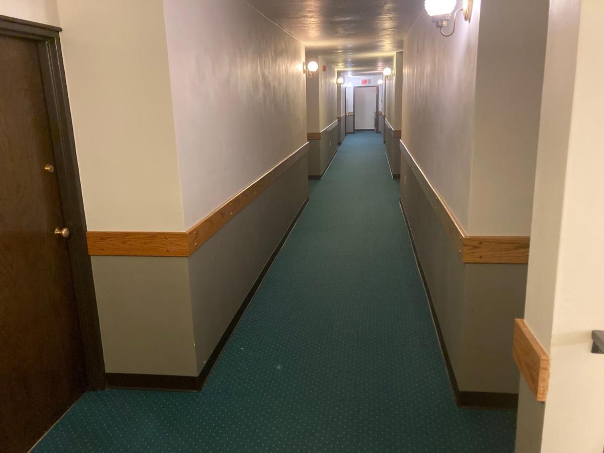 Landmark Motel Clintonville Εξωτερικό φωτογραφία