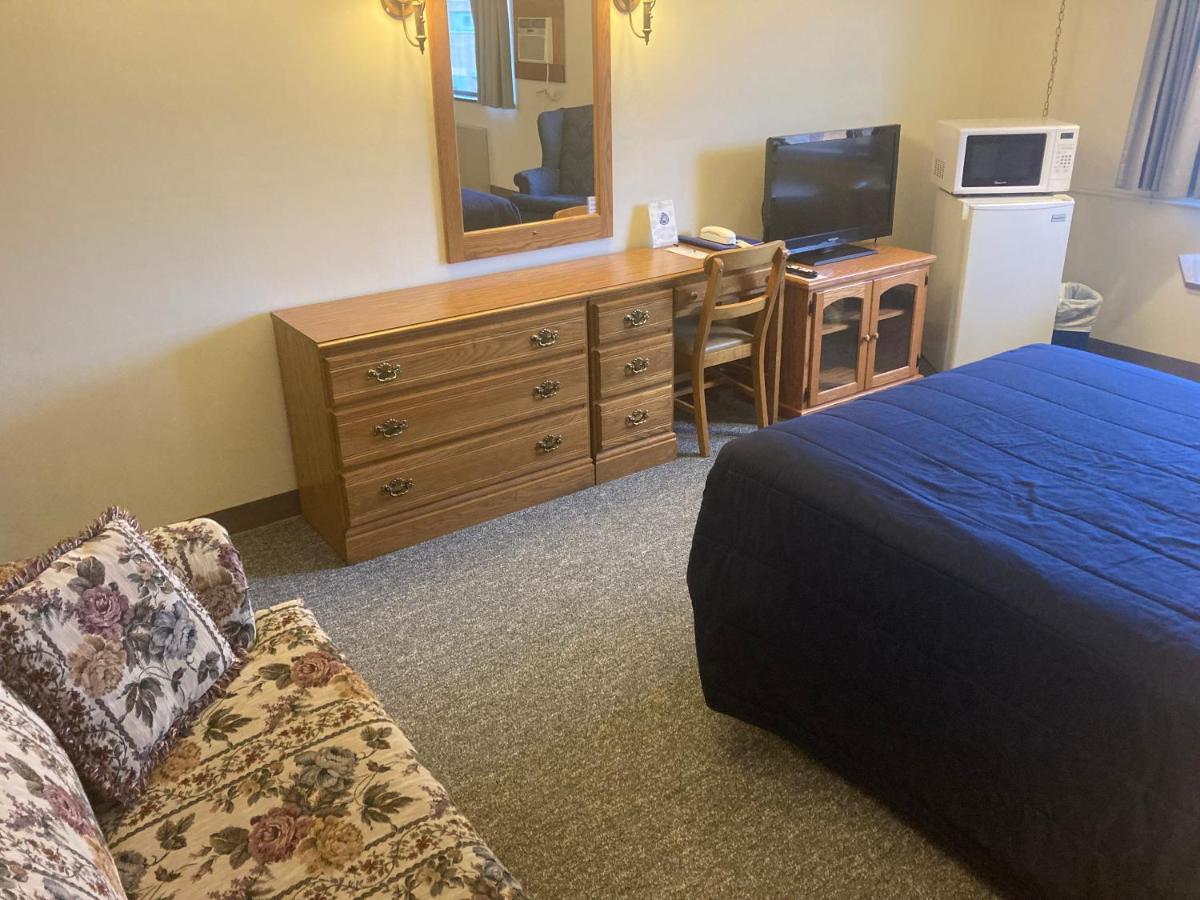 Landmark Motel Clintonville Εξωτερικό φωτογραφία
